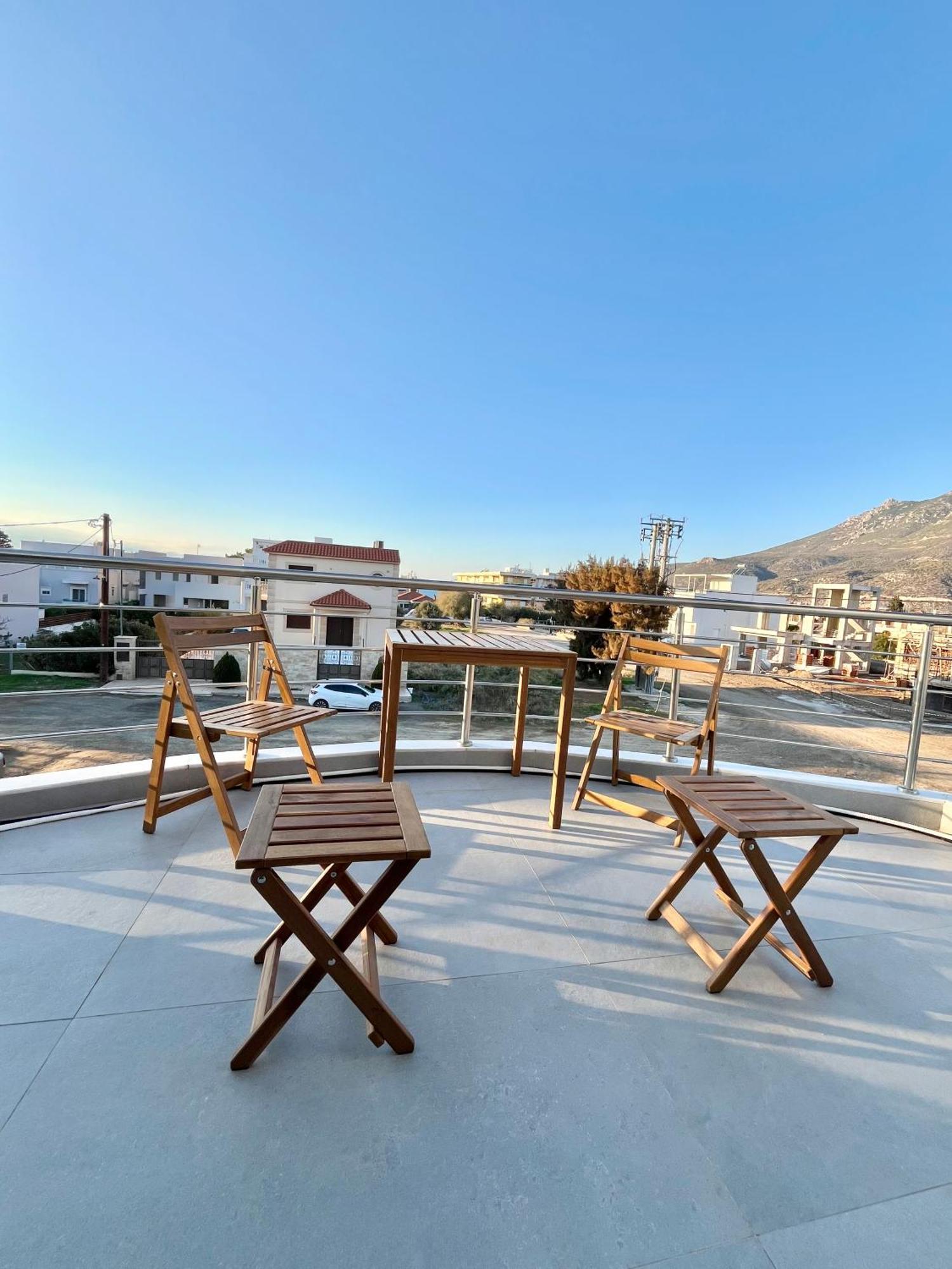 Blueline Apartment 1 Loutraki  Eksteriør bilde