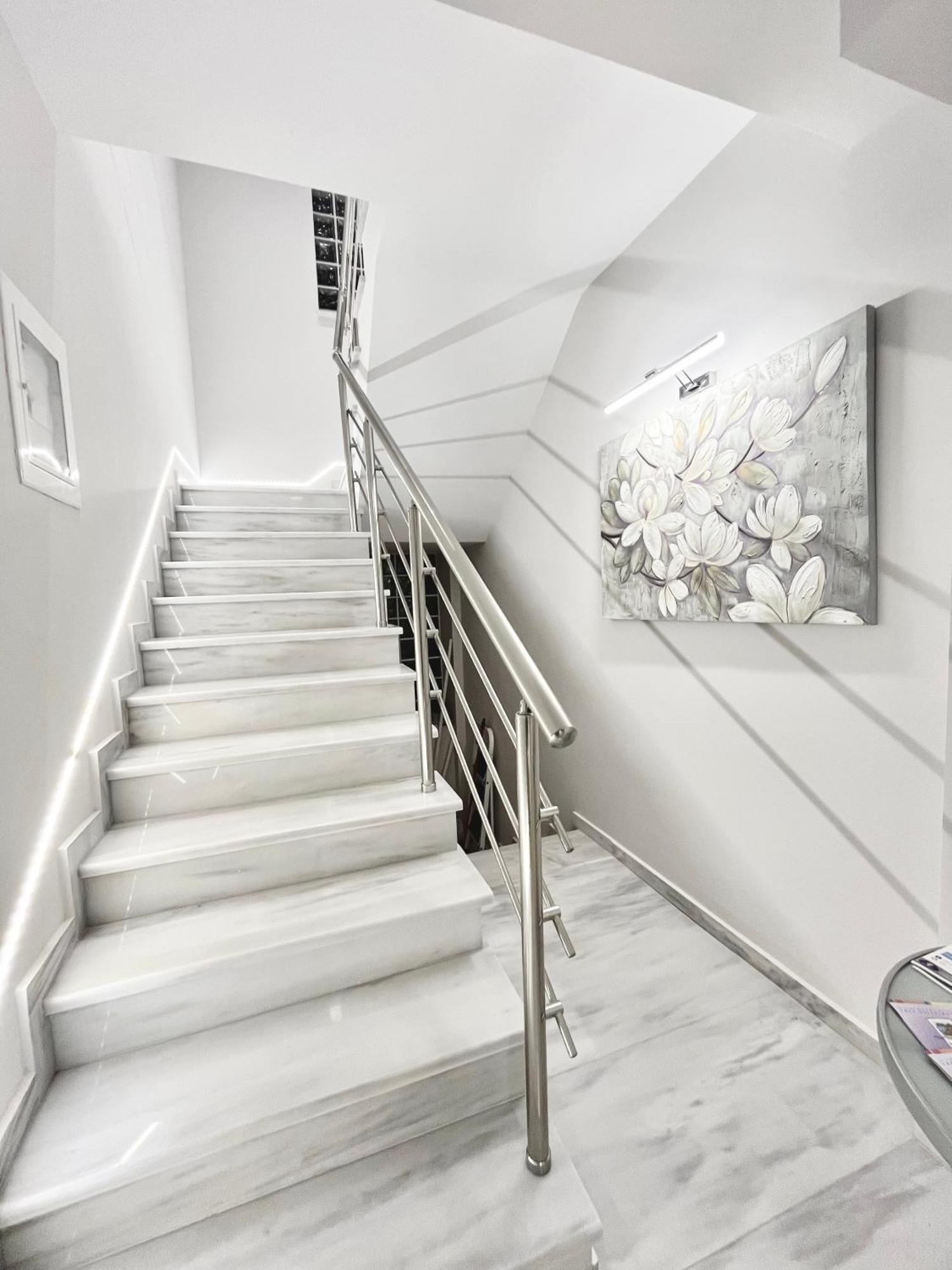 Blueline Apartment 1 Loutraki  Eksteriør bilde